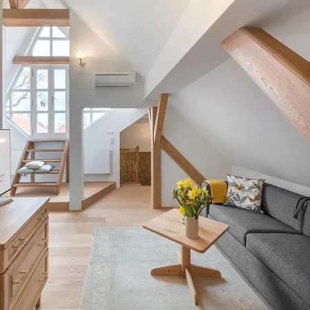 Blue Oak 4* Praha