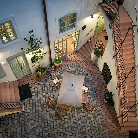 Blue Oak 4* Praha